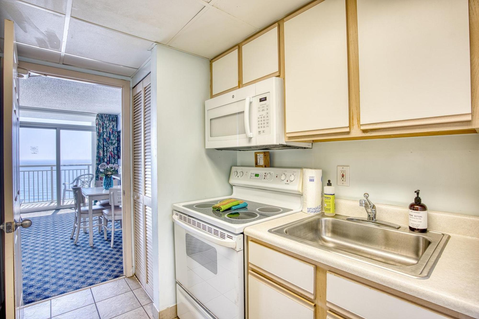 Oceanfront Beach Serenity Stay Миртл-Бич Экстерьер фото